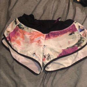 lululemon size 4 shorts